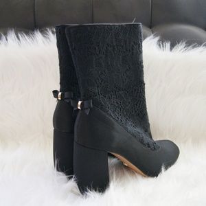 Nanette Lepore Linette Satin Lace Block Heels Booties size 7